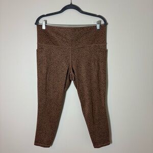 Athleta Salutation Stash Pocket II 7/8 Leggings SZ XL Brown Black Animal Print